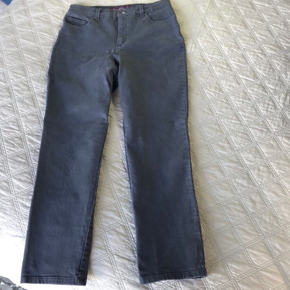 Gloria Vanderbilt high rise Amanda grey jeans, size 10